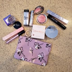 SALE NWT Ciate London Make Up Set with Bag